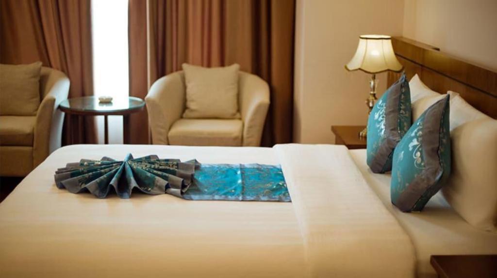 Lam Giang Hotel Вінь Екстер'єр фото
