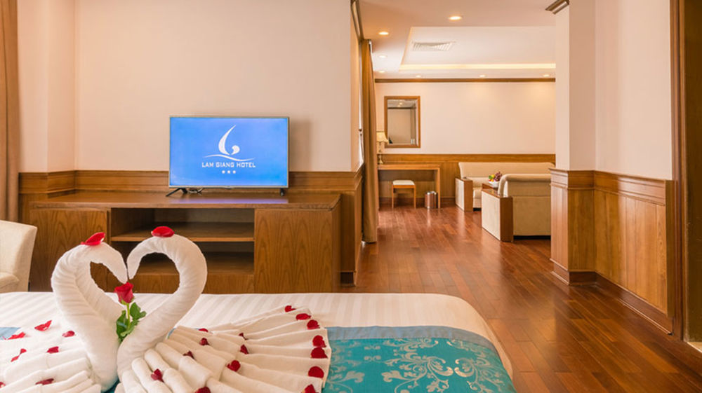 Lam Giang Hotel Вінь Екстер'єр фото