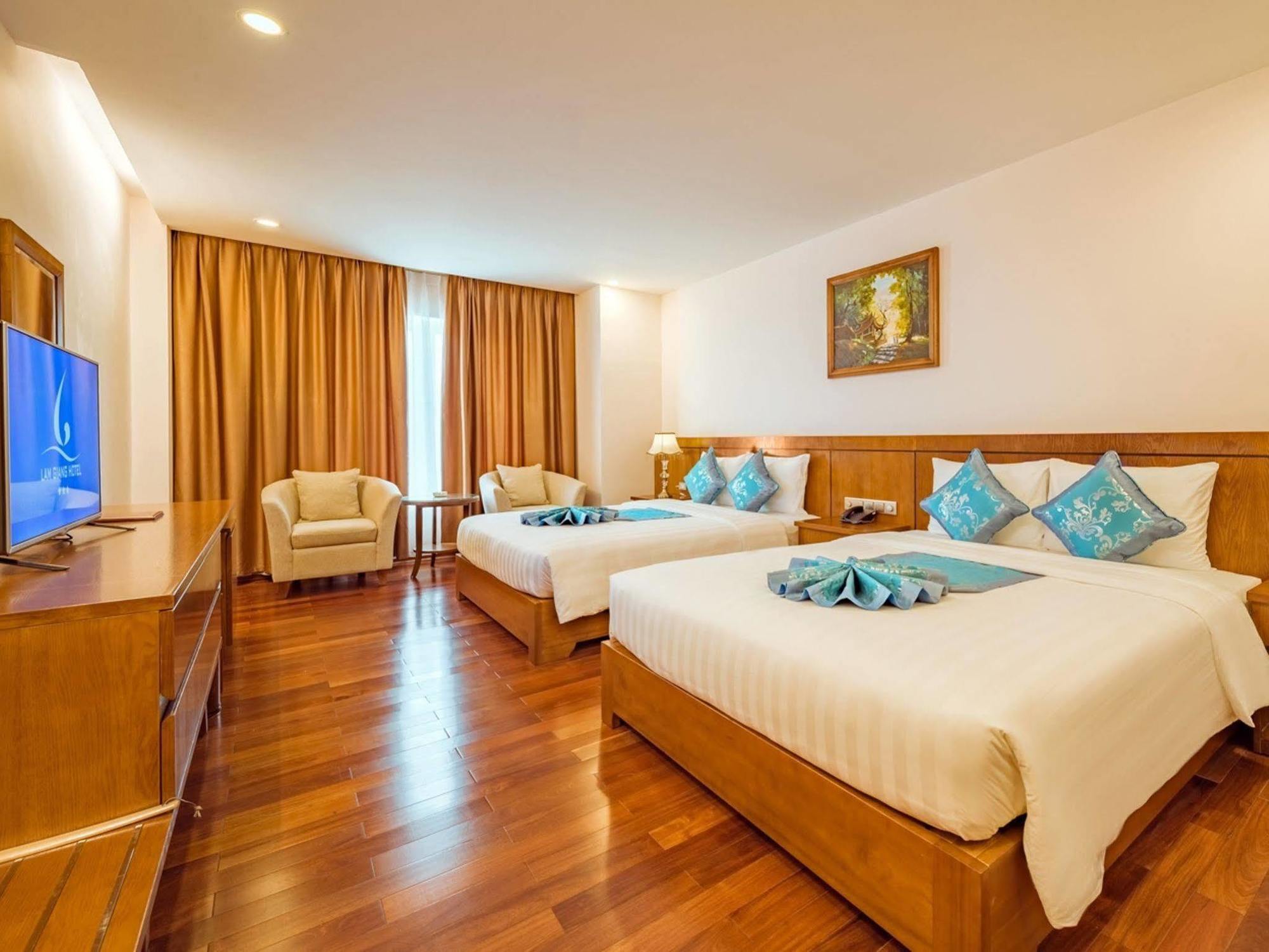 Lam Giang Hotel Вінь Екстер'єр фото