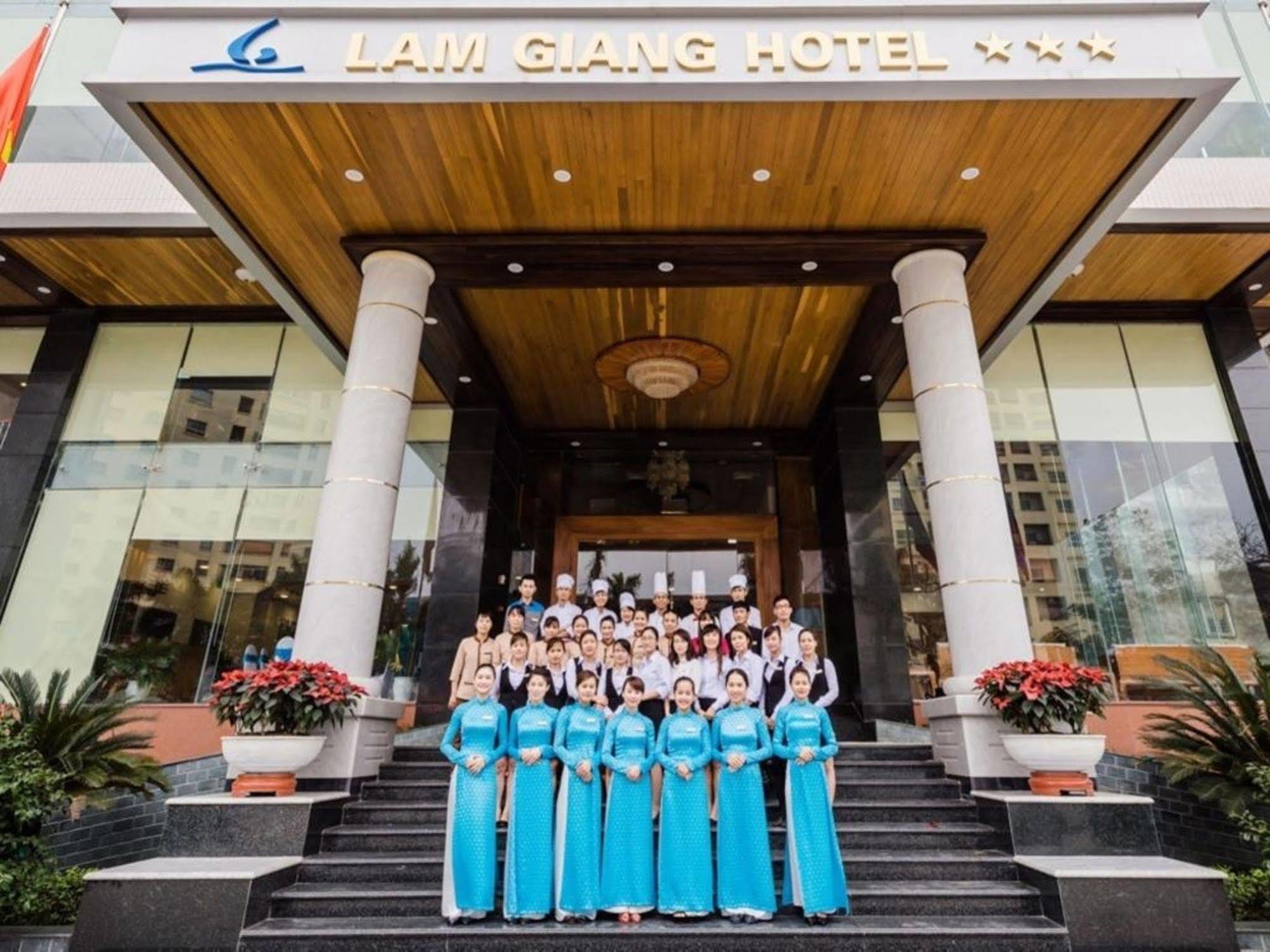 Lam Giang Hotel Вінь Екстер'єр фото