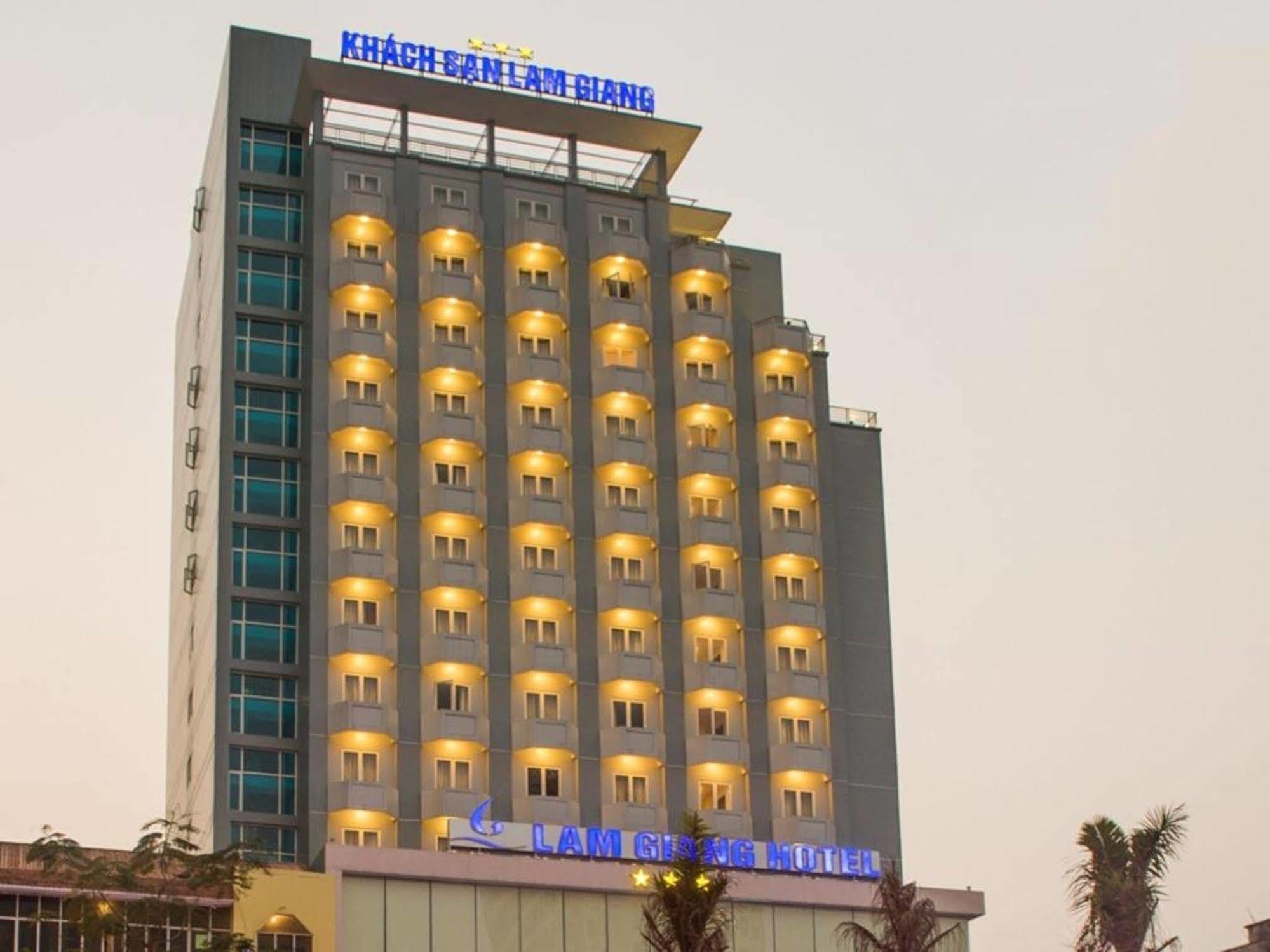 Lam Giang Hotel Вінь Екстер'єр фото