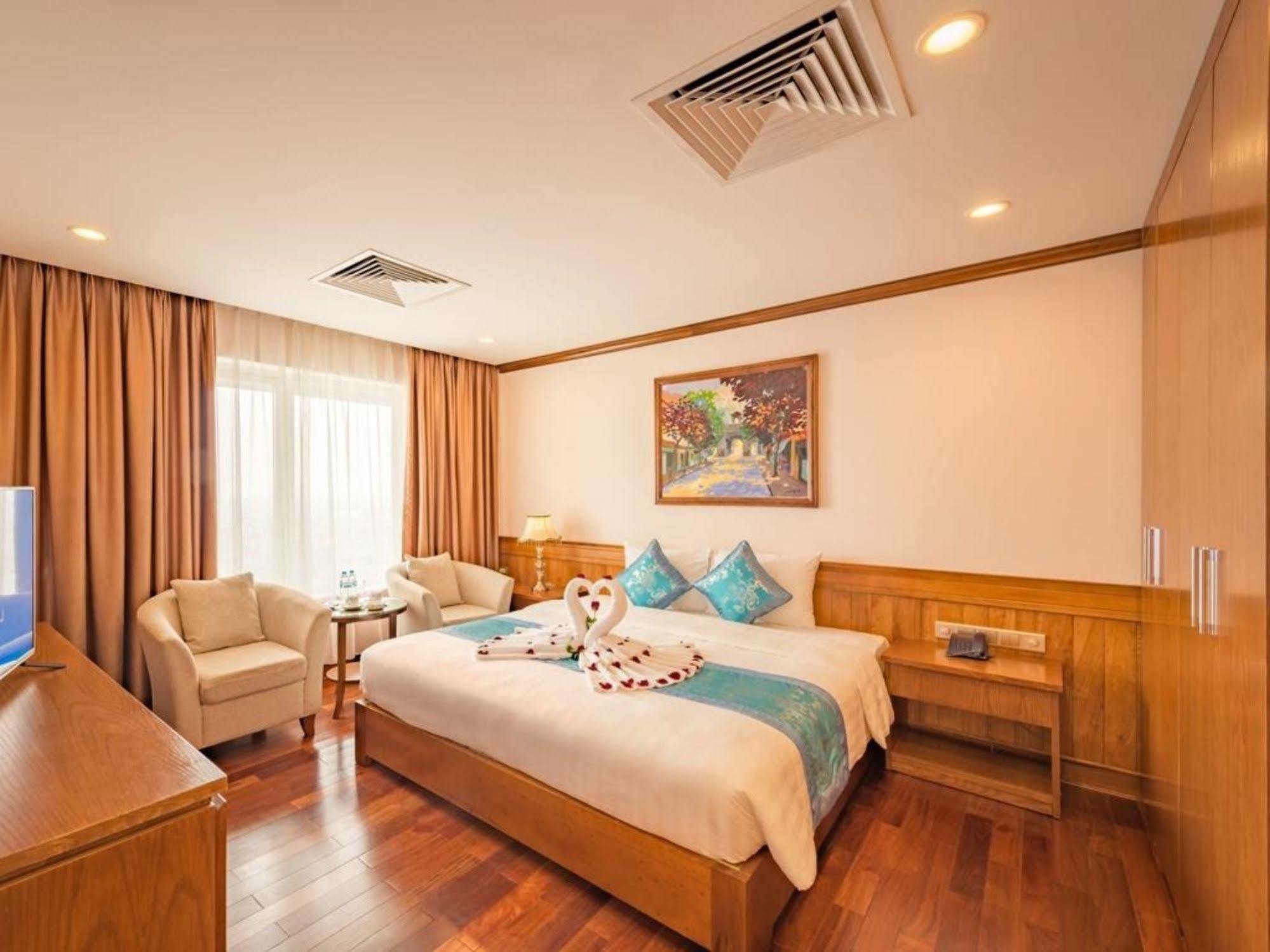 Lam Giang Hotel Вінь Екстер'єр фото